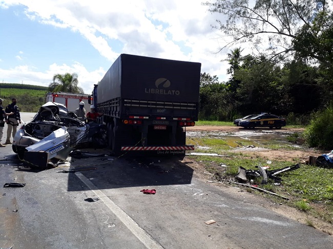 Acidente Na BR 101 Deixa Dois Mortos Em Aracruz